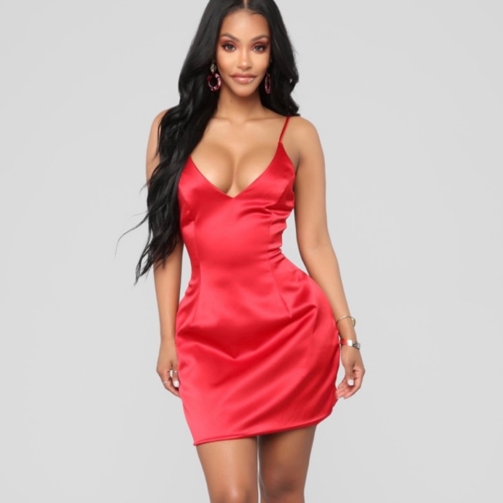 Selena Red Satin Dress - Picture 5 of 8